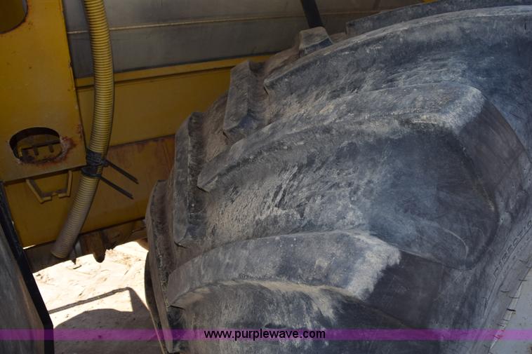 image for item J8492 2007 Ag-Chem TerraGator 6203 self-propelled sprayer