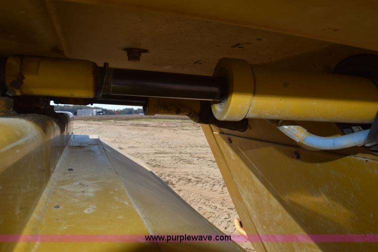 image for item J8492 2007 Ag-Chem TerraGator 6203 self-propelled sprayer