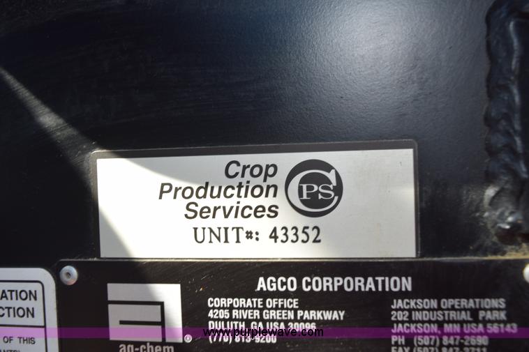 image for item J8492 2007 Ag-Chem TerraGator 6203 self-propelled sprayer