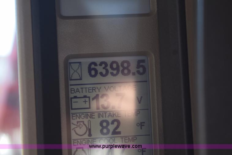 image for item J8493 2007 Case IH SPX4420 self-propelled sprayer