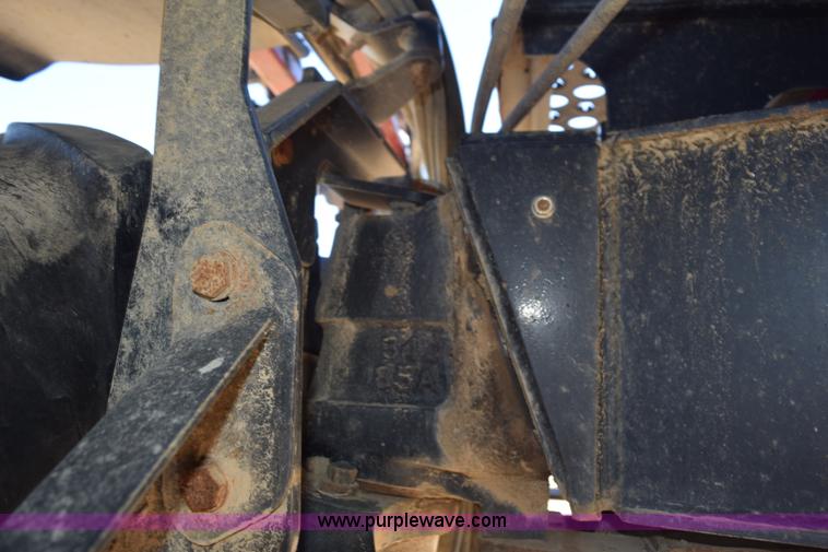 image for item J8493 2007 Case IH SPX4420 self-propelled sprayer