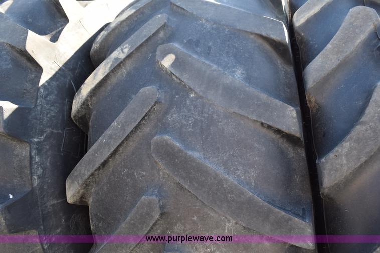 image for item J8493 2007 Case IH SPX4420 self-propelled sprayer