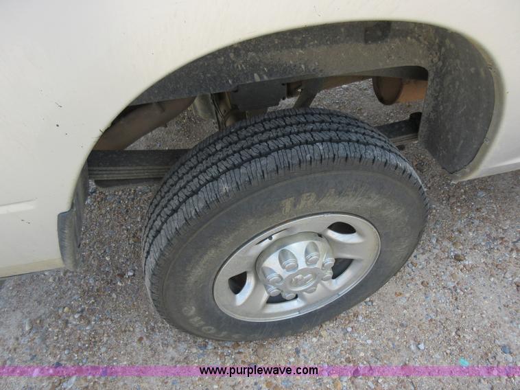 image for item L2753 2012 Dodge Ram 2500 Crew Cab pickup truck