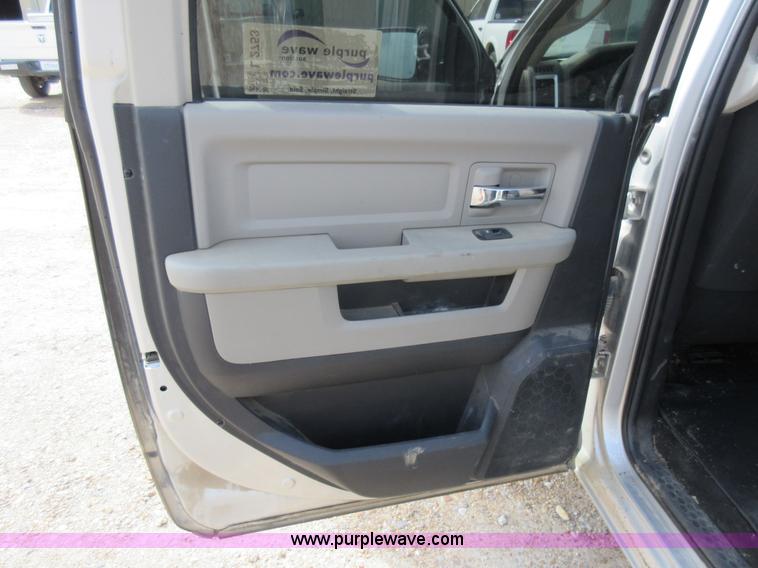 image for item L2753 2012 Dodge Ram 2500 Crew Cab pickup truck