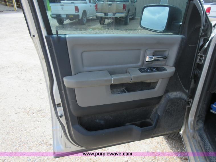 image for item L2753 2012 Dodge Ram 2500 Crew Cab pickup truck