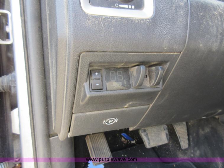 image for item L2753 2012 Dodge Ram 2500 Crew Cab pickup truck