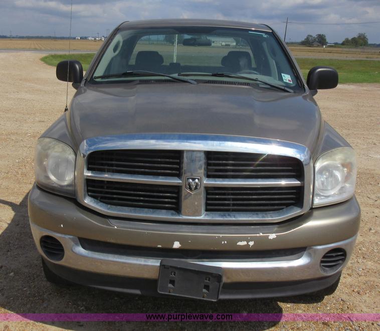 image for item L2754 2007 Dodge Ram 2500 Quad Cab pickup truck