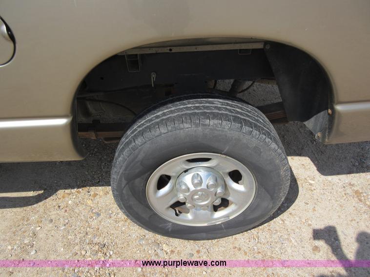 image for item L2754 2007 Dodge Ram 2500 Quad Cab pickup truck