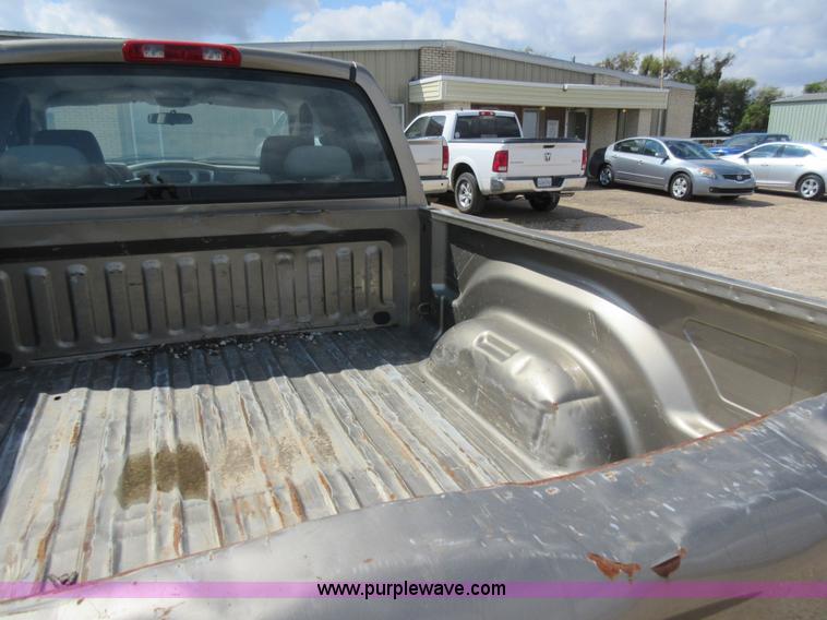 image for item L2754 2007 Dodge Ram 2500 Quad Cab pickup truck