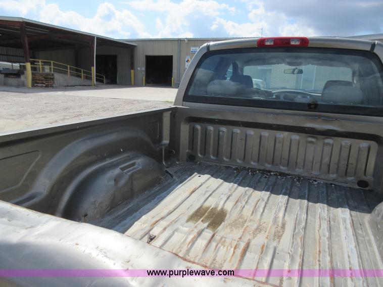 image for item L2754 2007 Dodge Ram 2500 Quad Cab pickup truck