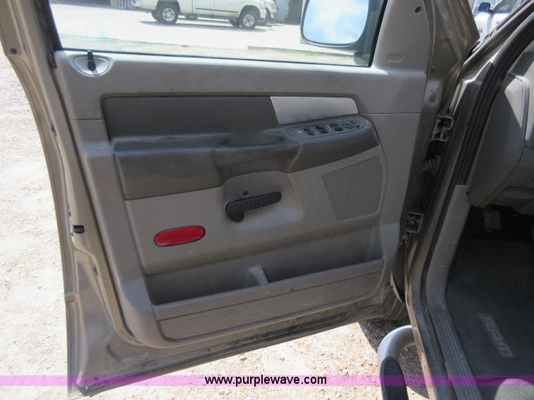 image for item L2754 2007 Dodge Ram 2500 Quad Cab pickup truck