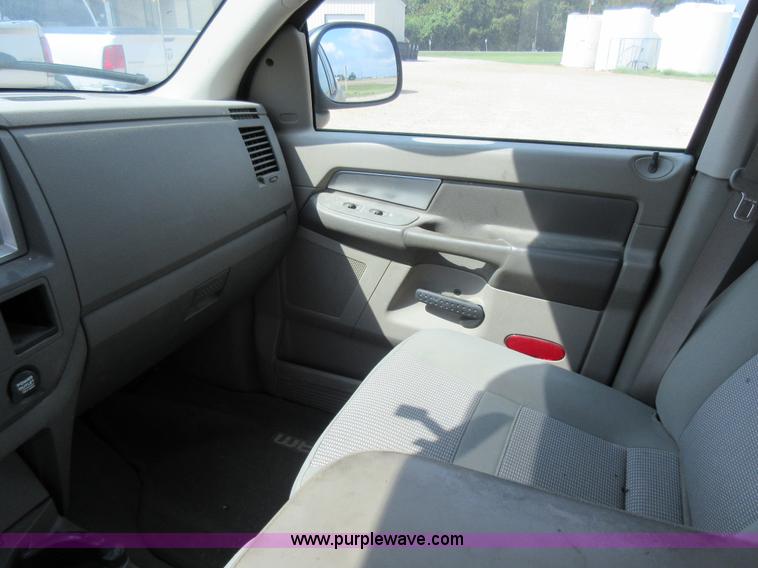 image for item L2754 2007 Dodge Ram 2500 Quad Cab pickup truck