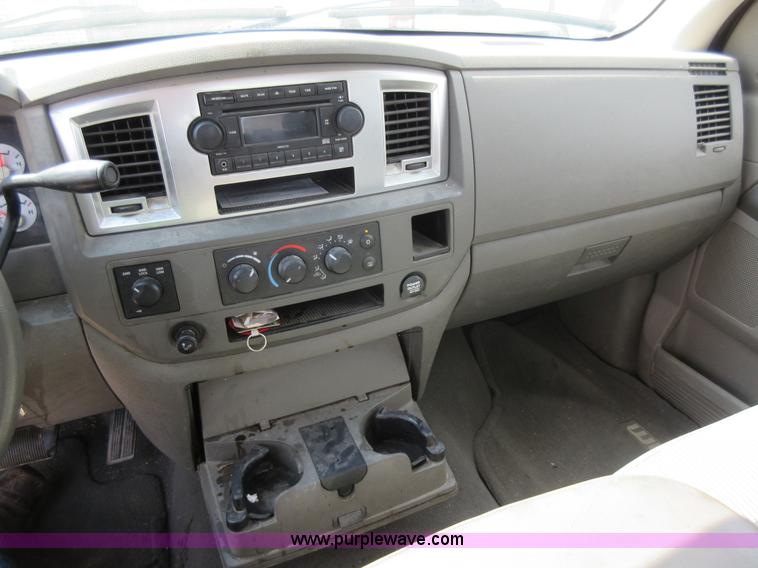 image for item L2754 2007 Dodge Ram 2500 Quad Cab pickup truck