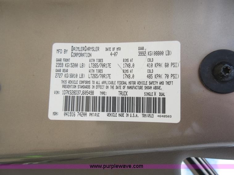 image for item L2754 2007 Dodge Ram 2500 Quad Cab pickup truck