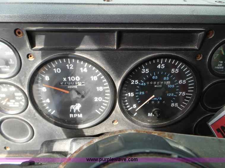 image for item L5015 1996 Mack CH613 fertilizer tender truck