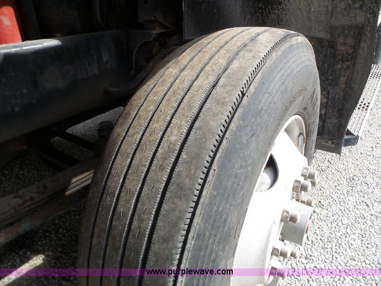 image for item L5015 1996 Mack CH613 fertilizer tender truck