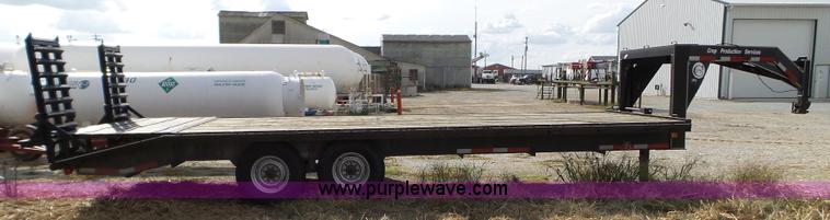 image for item L5018 1998 International G-24 equipment trailer