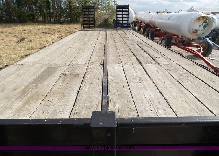 image for item L5018 1998 International G-24 equipment trailer