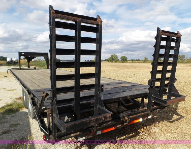 image for item L5018 1998 International G-24 equipment trailer