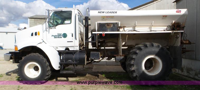 image for item L5019 2001 Sterling L8500 applicator truck