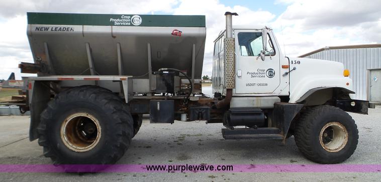 image for item L5021 1998 International 2554 applicator truck