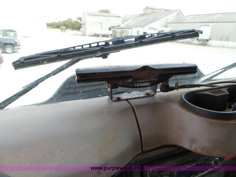 image for item L5021 1998 International 2554 applicator truck