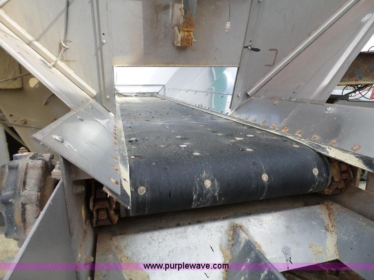 image for item L5021 1998 International 2554 applicator truck