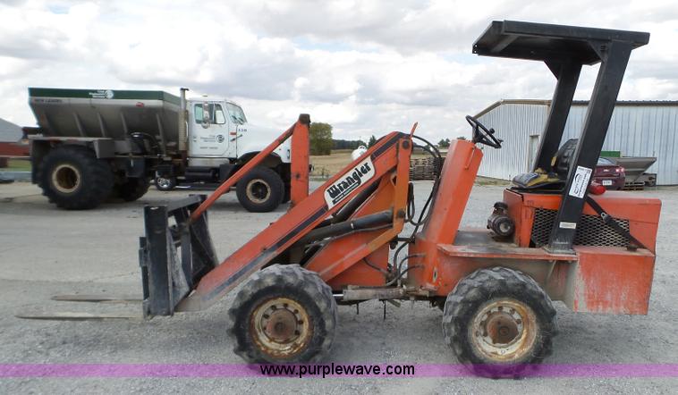 image for item L5022 1979 Willmar Wrangler wheel loader