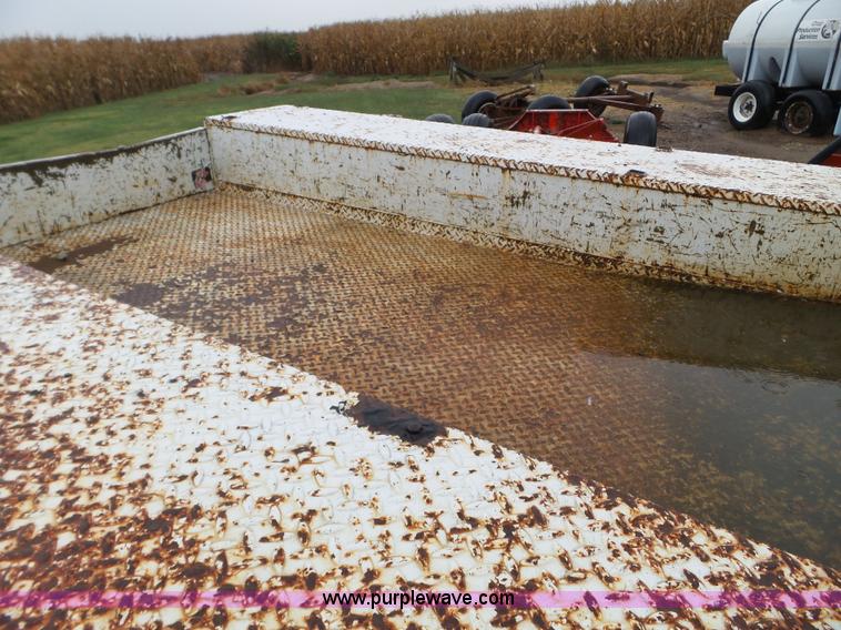 image for item L5025 Utility pickup truck bed