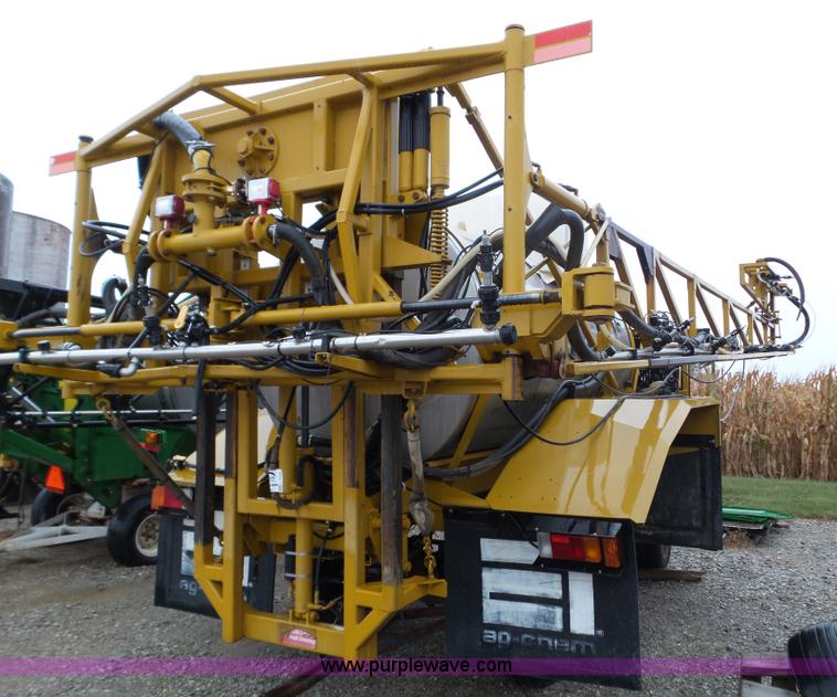 image for item L5026 2007 Ag-Chem TerraGator liquid applicator system