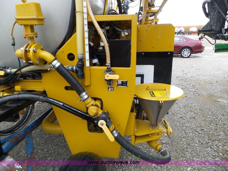 image for item L5026 2007 Ag-Chem TerraGator liquid applicator system