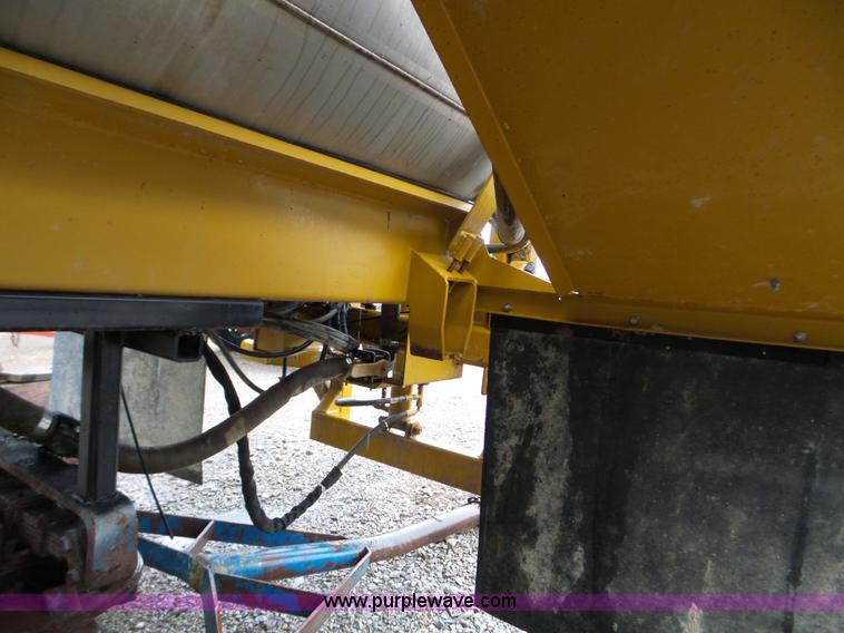 image for item L5026 2007 Ag-Chem TerraGator liquid applicator system