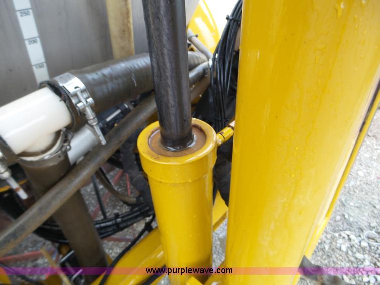 image for item L5026 2007 Ag-Chem TerraGator liquid applicator system