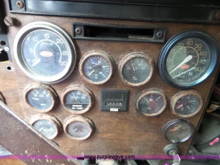 image for item L5029 1988 Peterbilt 378 flatbed truck