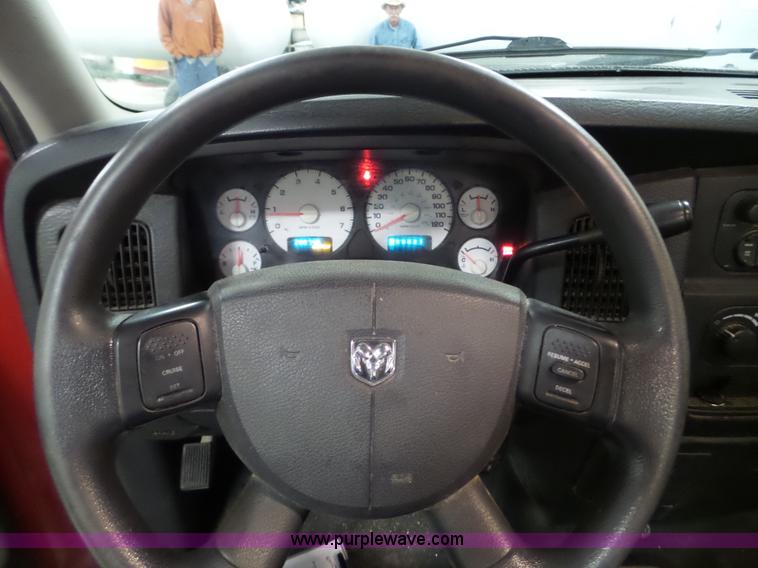 image for item L5030 2005 Dodge Ram 2500 pickup truck