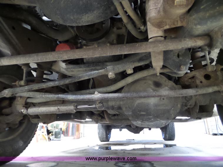 image for item L5030 2005 Dodge Ram 2500 pickup truck