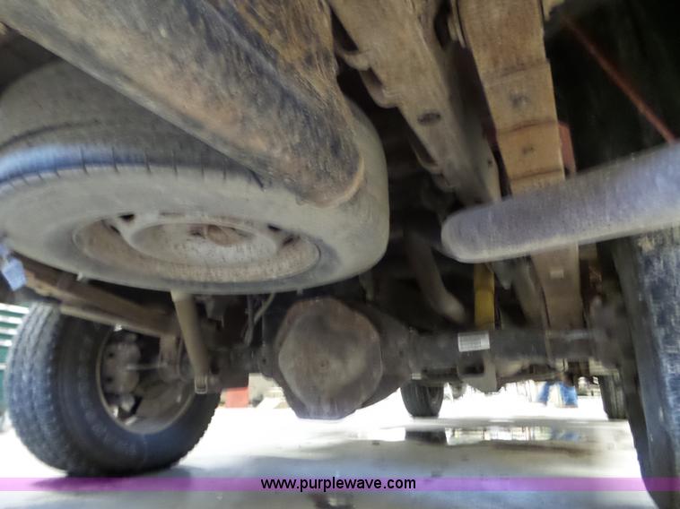 image for item L5030 2005 Dodge Ram 2500 pickup truck