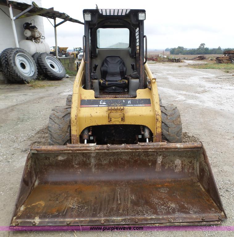 image for item L5031 2004 Caterpillar 236B skid steer