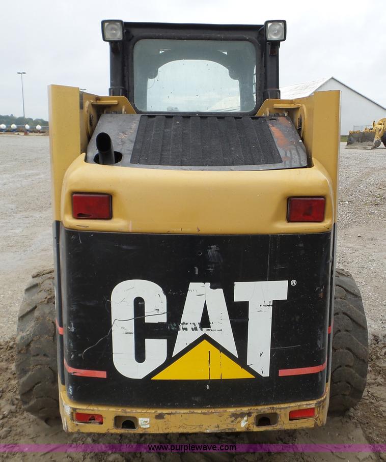 image for item L5031 2004 Caterpillar 236B skid steer
