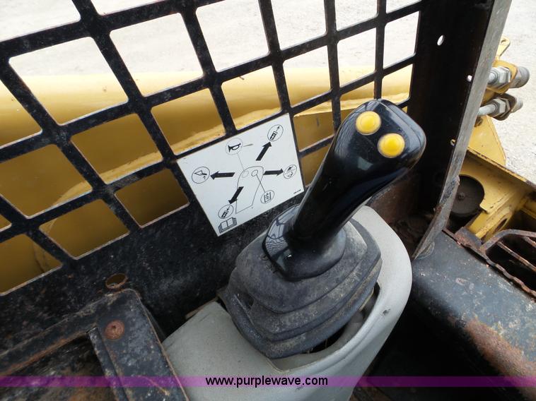 image for item L5031 2004 Caterpillar 236B skid steer