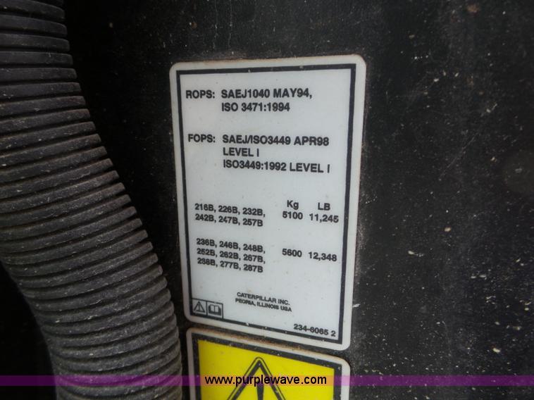 image for item L5031 2004 Caterpillar 236B skid steer