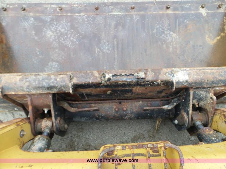 image for item L5031 2004 Caterpillar 236B skid steer