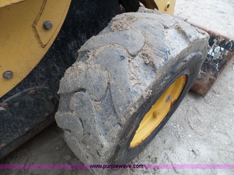 image for item L5031 2004 Caterpillar 236B skid steer