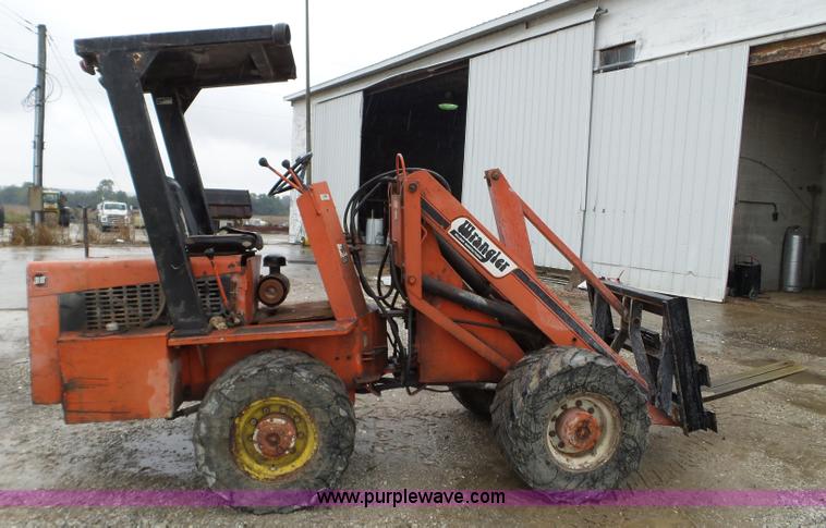 image for item L5032 Willmar Wrangler wheel loader