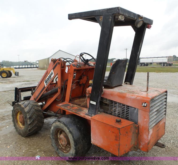 image for item L5032 Willmar Wrangler wheel loader