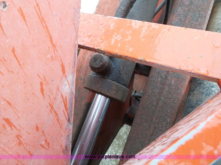 image for item L5032 Willmar Wrangler wheel loader