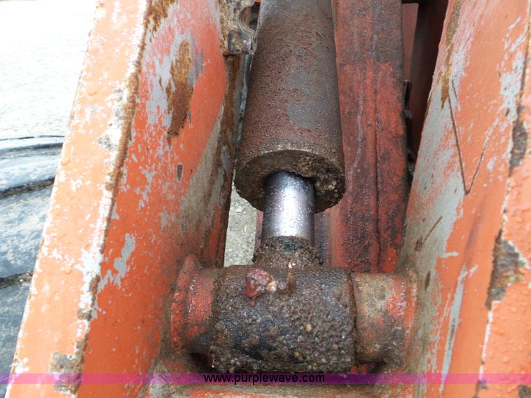 image for item L5032 Willmar Wrangler wheel loader