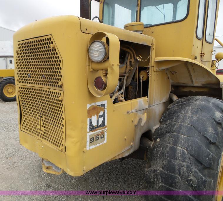 image for item L5034 1966 Caterpillar 950 wheel loader