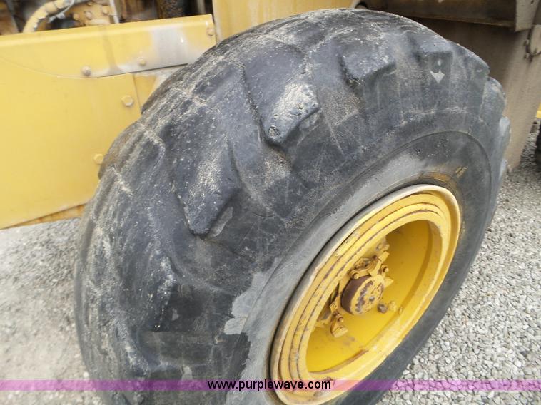 image for item L5034 1966 Caterpillar 950 wheel loader