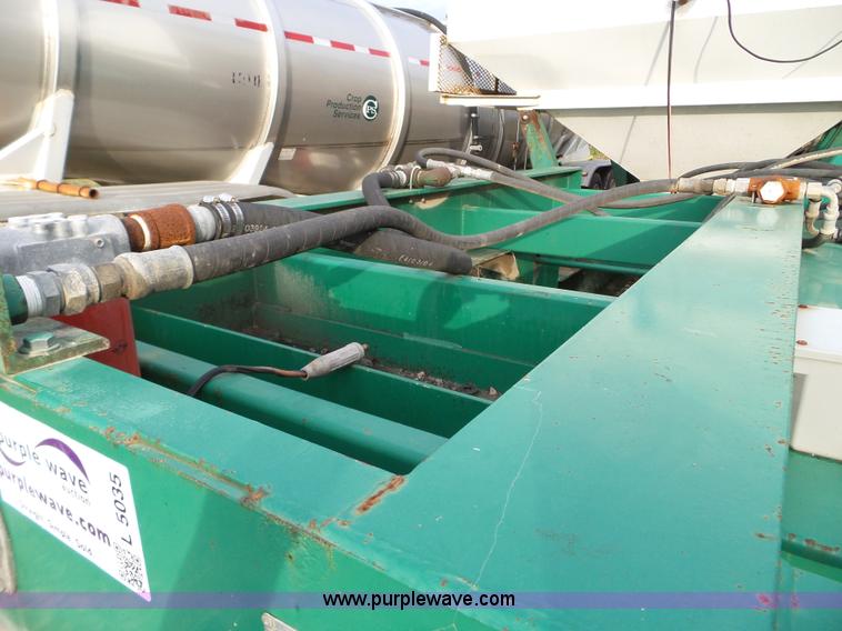 image for item L5035 2007 Doyle tender trailer